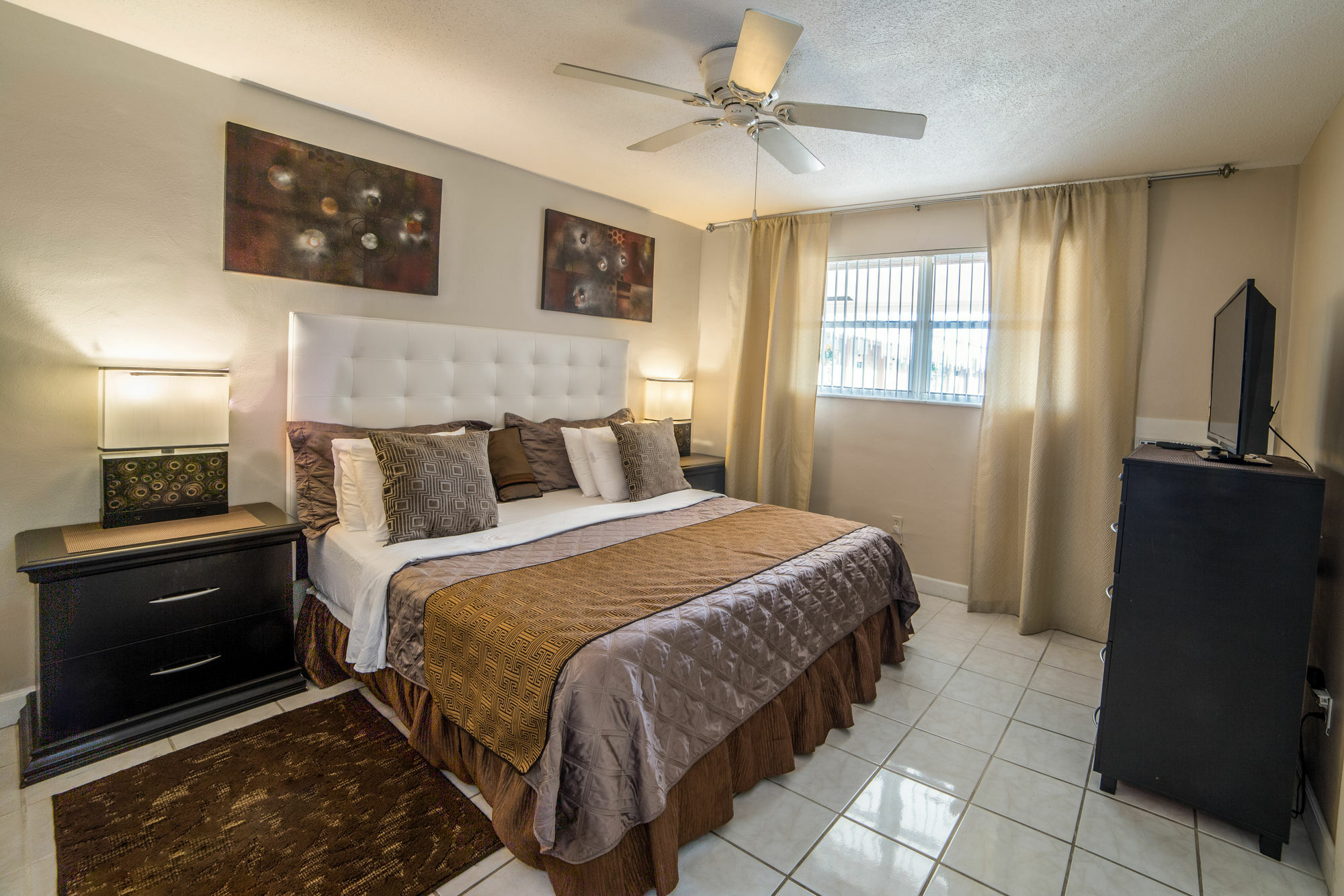 Sheridan Hostel دانيا بيتش المظهر الخارجي الصورة